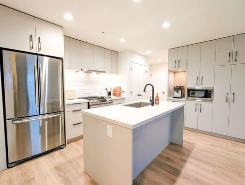 316-3038 St George St, Port Moody, BC, V3H0L3 | Card Image