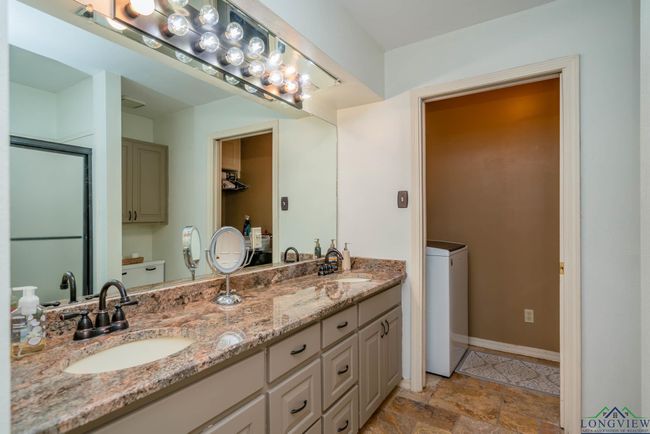 202 Mill Run Dr, House other with 4 bedrooms, 3 bathrooms and null parking in Longview TX | Image 15