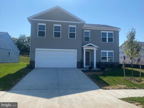 81 Holly Rd, CHARLES TOWN, WV, 25414 | Card Image