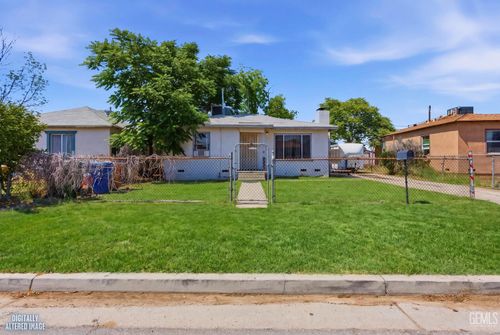 1320 Castaic Avenue, Bakersfield, CA, 93308 | Card Image