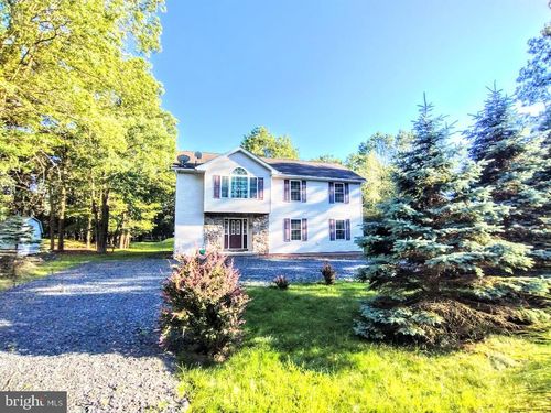 146 Hunter Ln, Albrightsville, PA, 18210-3817 | Card Image