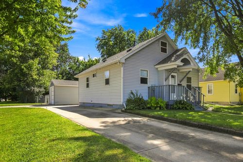 1310 8th St Nw, Austin, MN, 55912-1933 | Card Image