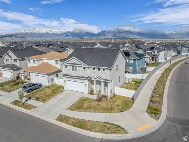Bird's eye view featuring a mountain view and a residential view | Image 33