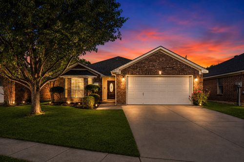 4645 Wheatland Dr, Fort Worth, TX, 76179-5084 | Card Image