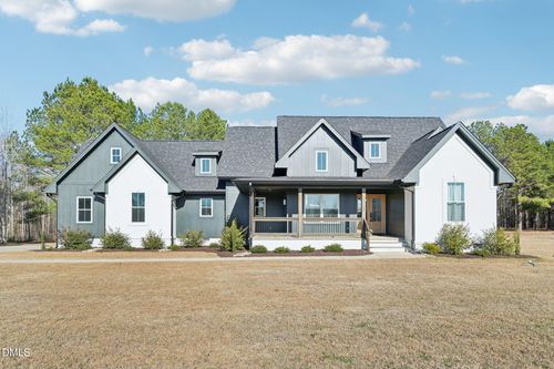 140 Thorntons Creek Dr, Erwin, NC, 28339-9045 | Card Image