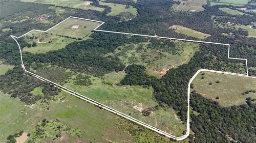 9590 Maynard Hallmark Rd, Flatonia, TX, 78941 | Card Image