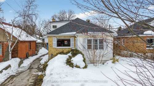 599 Donegal St, Peterborough, ON, K9H4M3 | Card Image