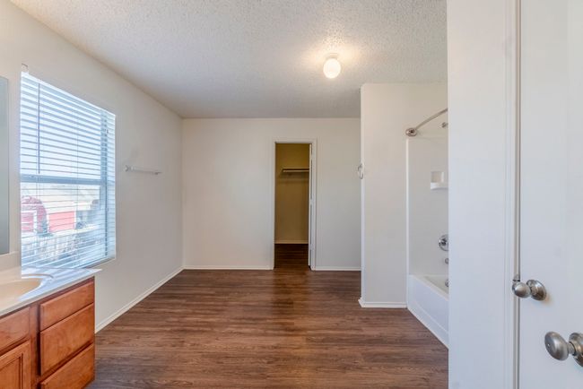 921 Rock Dove Cir, House other with 3 bedrooms, 3 bathrooms and null parking in Saginaw TX | Image 19