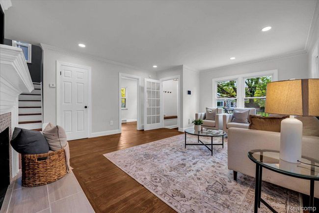 17550 Ohio St, House other with 3 bedrooms, 2 bathrooms and null parking in Detroit MI | Image 6