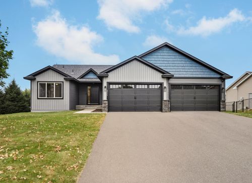 2316 11th Ave Se, Cambridge, MN, 55008-2556 | Card Image