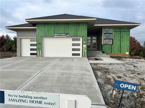 3344 W 133rd St, Leawood, KS, 66209 | Card Image