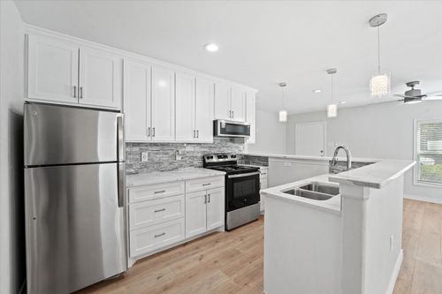 3427 Dawes Dr, Dallas, TX, 75211-5972 | Card Image