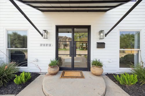 4148 Bissonnet St, West University Place, TX, 77005-1914 | Card Image