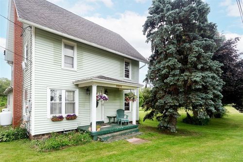 9094 W Henrietta Rd, Honeoye Falls, NY, 14472-8903 | Card Image