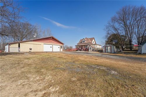 W7705 Cloverdale Rd, Greenwood, WI, 54437-9118 | Card Image