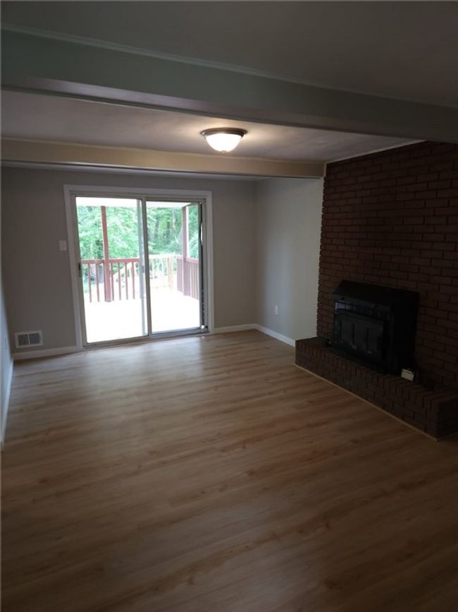3482 Ivy Hill Ln, House other with 3 bedrooms, 2 bathrooms and null parking in Finleyville PA | Image 9