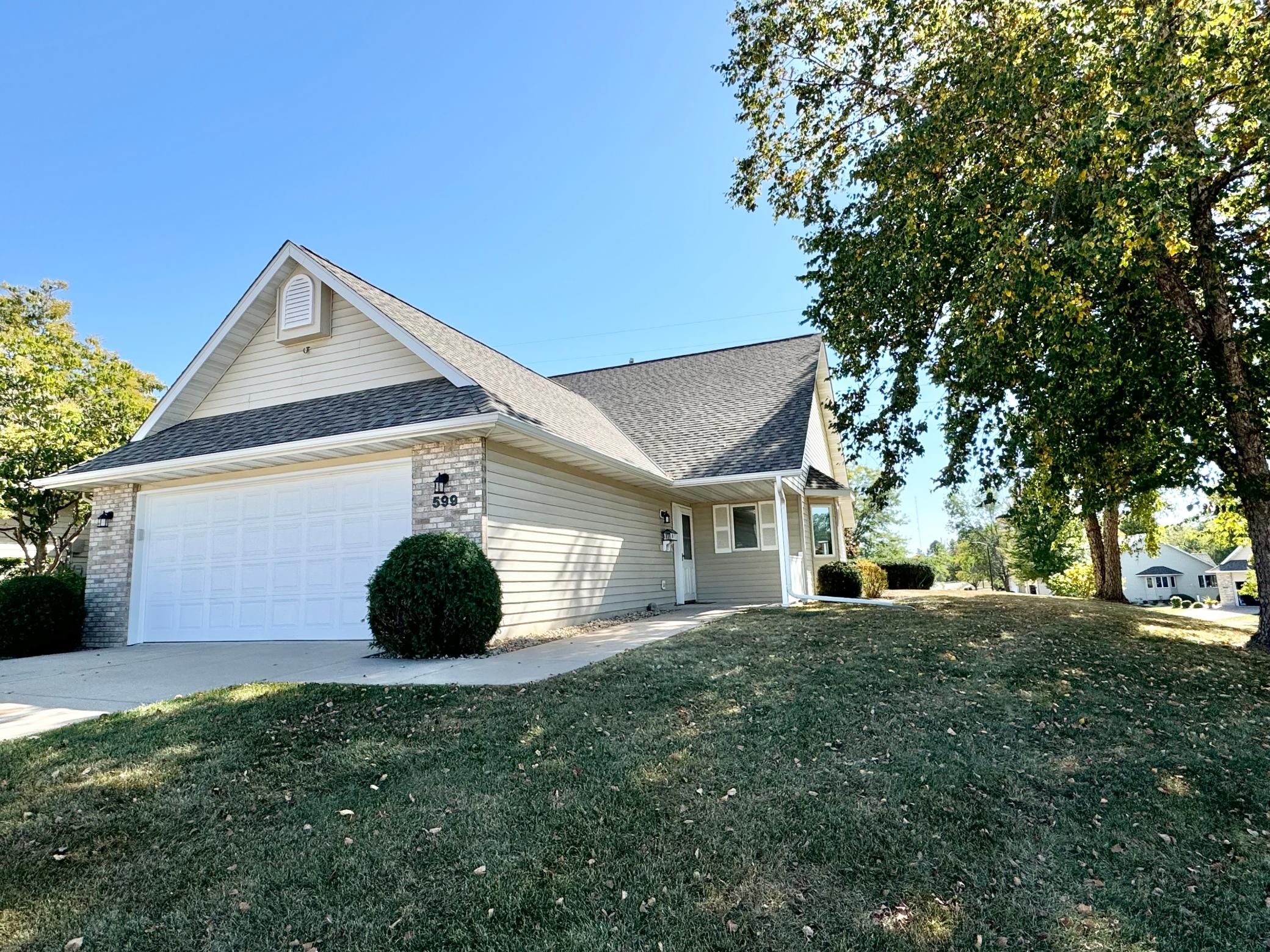 Black Cherry Ct, Red Wing, MN 55066