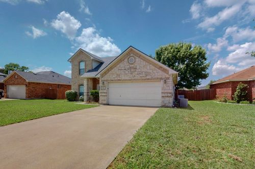 805 Brandon Dr, Seagoville, TX, 75159-5303 | Card Image