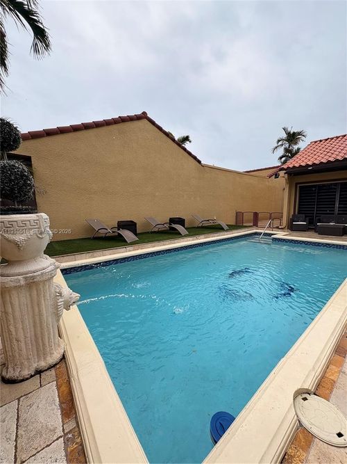 20305 Ne 10th Ct, Miami, FL, 33179-2535 | Card Image