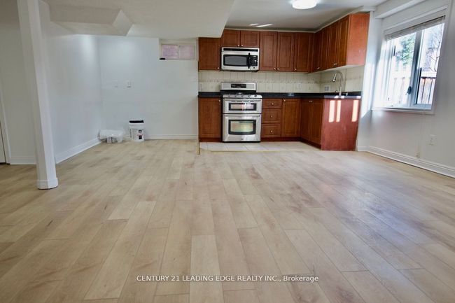 LOWER - 91 Gillett Dr, House other with 2 bedrooms, 1 bathrooms and 1 parking in Ajax ON | Image 11