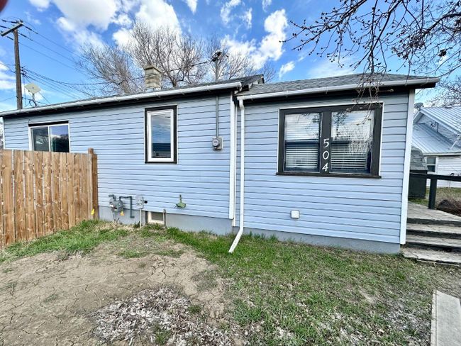 504 1 A Avenue E, Home with 2 bedrooms, 1 bathrooms and 2 parking in Brooks AB | Image 29