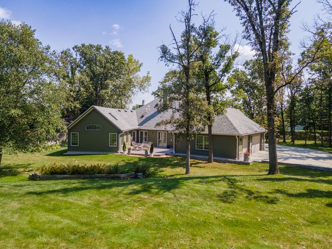 14240 W Forest Dr, House other with 3 bedrooms, 4 bathrooms and 3 parking in Lake Forest IL | Image 43