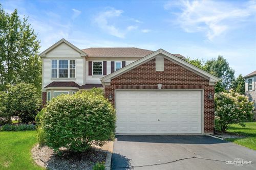 10651 Capitol Ln, Huntley, IL, 60142-4001 | Card Image