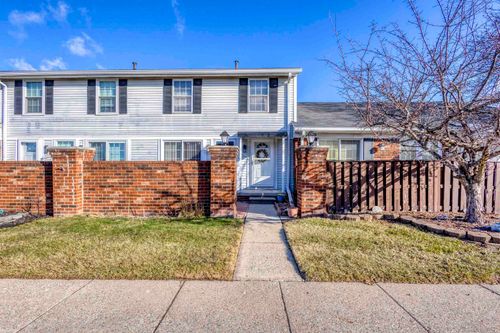 15207 Renshaw Dr, Clinton Township, MI, 48038-2653 | Card Image