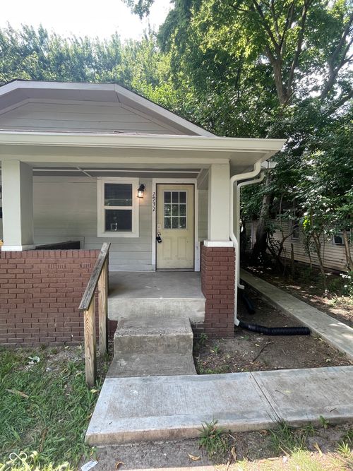 a-2932 N Dearborn St, Indianapolis, IN, 46218-2819 | Card Image