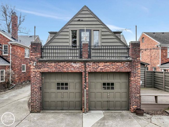 Attached Garage | Image 41