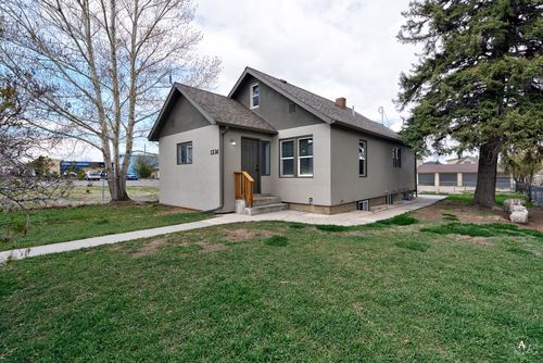 1236 Phoenix Ave, Helena, MT, 59601-0932 | Card Image