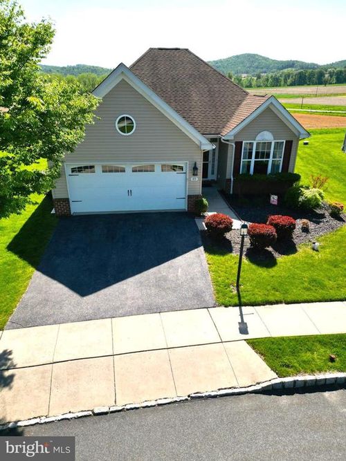 89 New Hope Blvd, OLEY, PA, 19547-8794 | Card Image