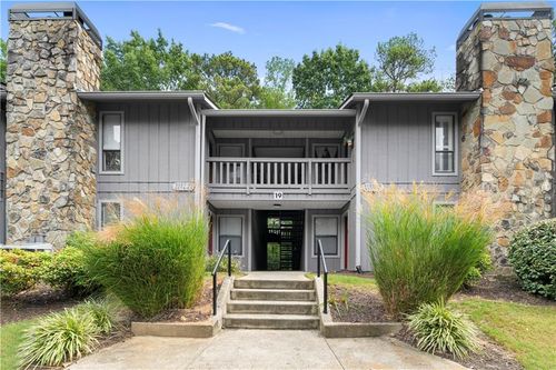 5077 Woodridge Way, Tucker, GA, 30084-2162 | Card Image