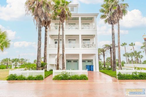 8407 Breakers Blvd, South Padre Island, TX, 78597 | Card Image