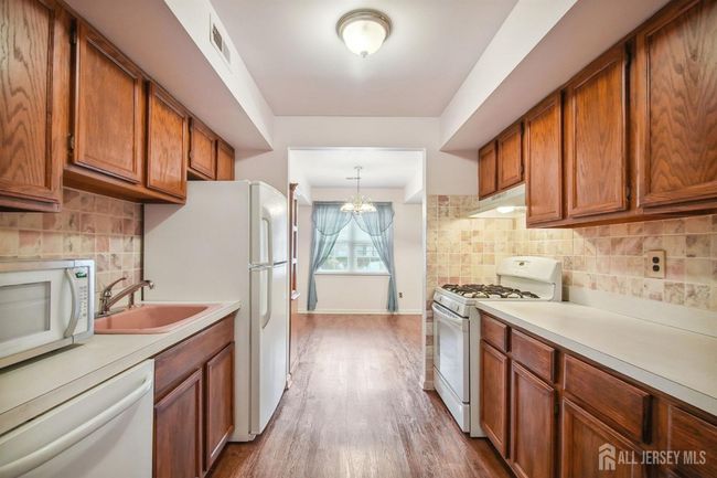 268-A Alpine Way, Townhouse with 2 bedrooms, 2 bathrooms and null parking in Woodbridge NJ | Image 5