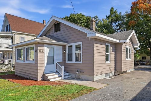 195 Jasper St, Springfield, MA, 01109-1636 | Card Image