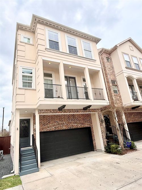 2116 Couch St, Houston, TX, 77008-1626 | Card Image