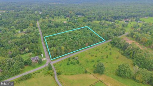 16601 Gaines Rd, BROAD RUN, VA, 20137-2207 | Card Image