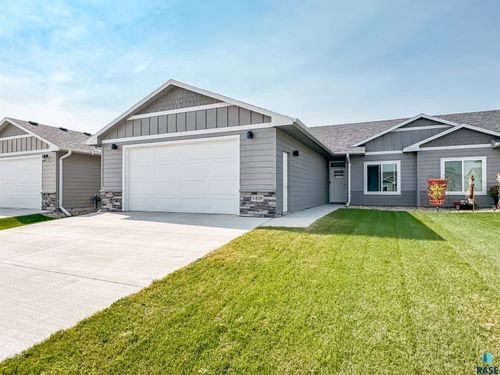 5409 Mumford Ave, Sioux Falls, SD, 57108 | Card Image