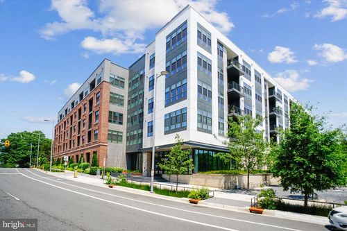 106-1761 Old Meadow Rd, MCLEAN, VA, 22102-4343 | Card Image