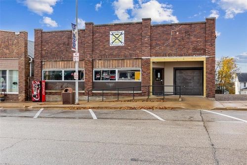 211 E 1st St, Mechanicsville, IA, 52306-7700 | Card Image