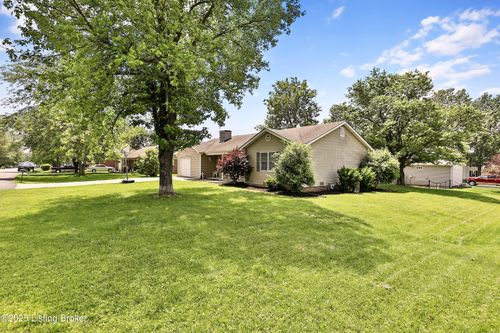 400 Aspen Dr, Lawrenceburg, KY, 40342-1482 | Card Image