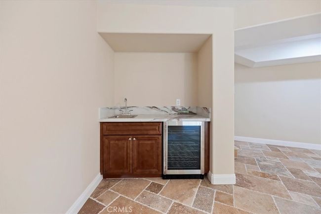 family rm wet bar | Image 32