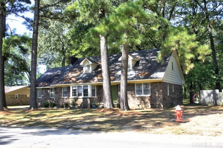 Indian Trl, Searcy, AR 72143