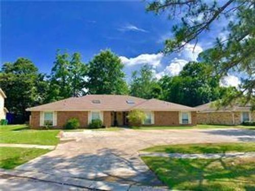 904 Asheville Dr, Slidell, LA, 70458-2145 | Card Image