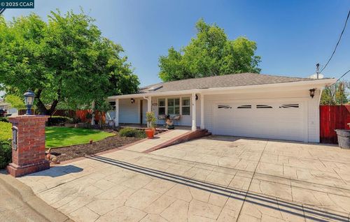 1555 Ayers Rd, Concord, CA, 94521-3106 | Card Image