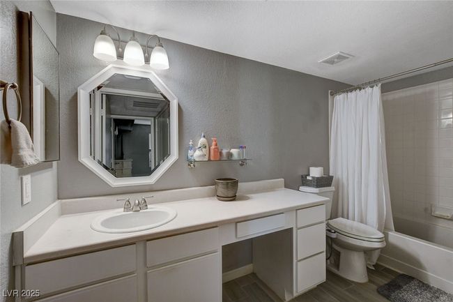 1123 - 2300 E Silverado Ranch Blvd, Condo with 1 bedrooms, 1 bathrooms and null parking in Las Vegas NV | Image 13