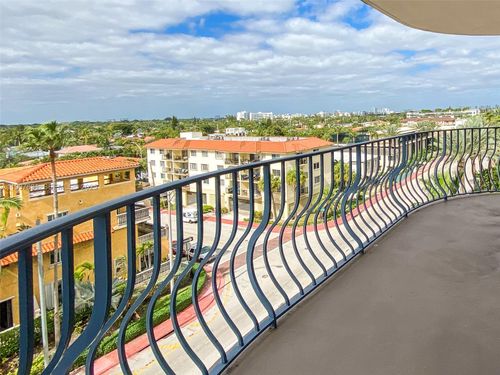 604-8877 Collins Ave, Surfside, FL, 33154-3524 | Card Image