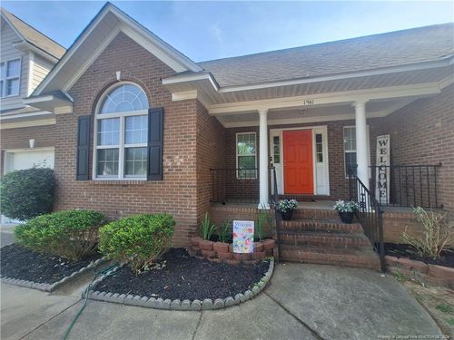 1941 Abbeydale Ln, Fayetteville, NC, 28304-2943 | Card Image