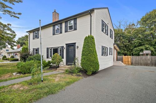 26 Vista Dr, Danvers, MA, 01923-3452 | Card Image